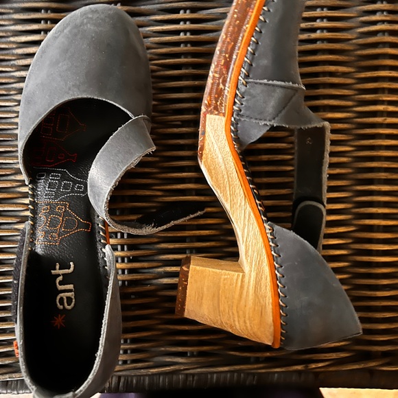 Adorable The Art Company Spain leather heels 11/42 - Picture 7 of 8